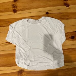 Athleta white super soft light weight crewneck sweatshirt size xl used